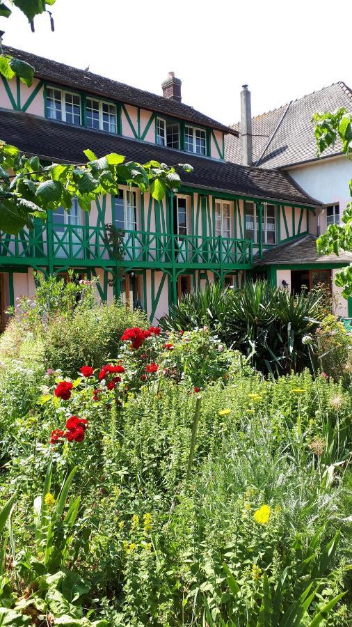 Le Jardin Des Merveilles Saint-Pierre-d'Autils Kültér fotó